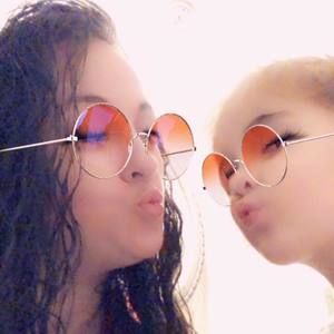 Meet your Posher, Renee